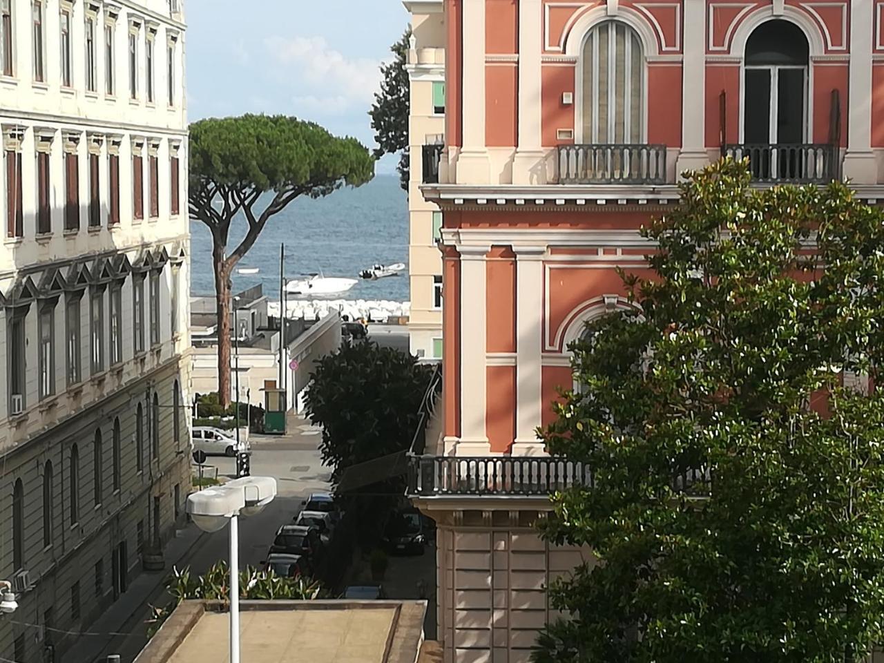 Neapolis Life Guest house Naples