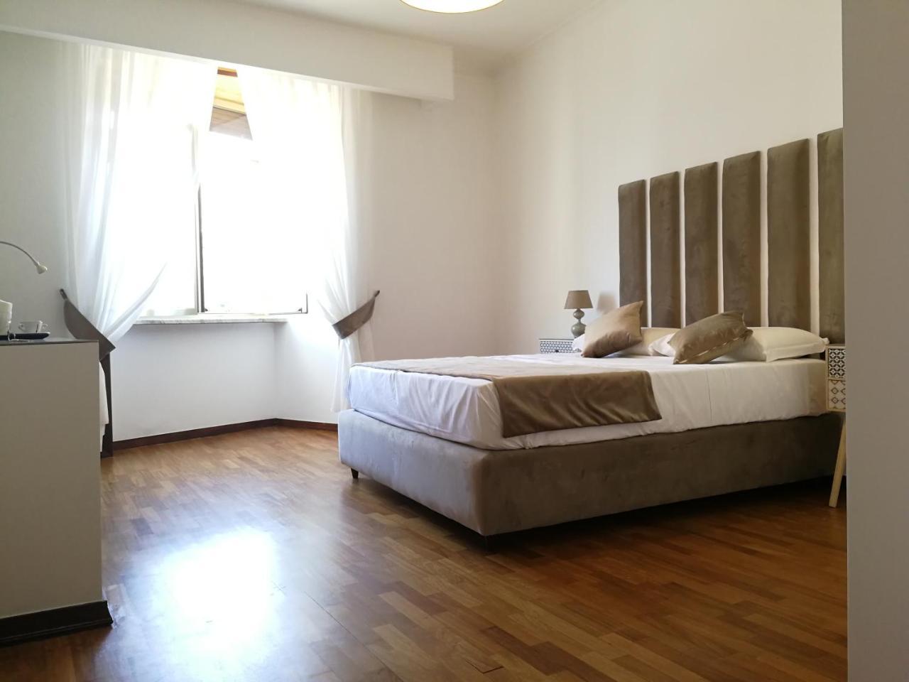 Neapolis Life Gasthof Neapel
