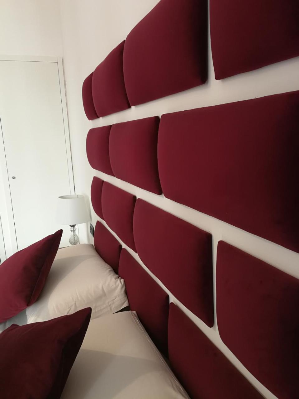 Neapolis Life 3* Neapel
